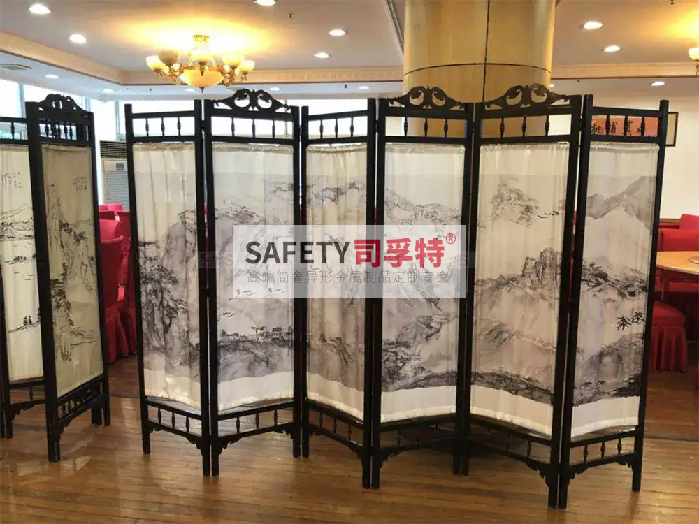 金屬屏風有哪些種類？什么材質的金屬屏風好？[司孚特金屬屏風](圖1)